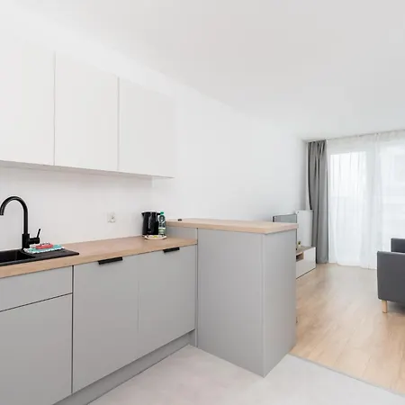 아파트 Tauron Modern By Bookinghost